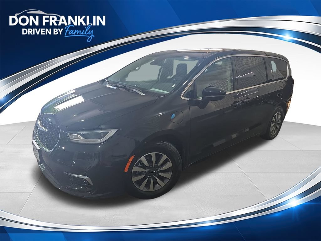 Used 2023 Chrysler Pacifica Touring-L FWD 360° Tour