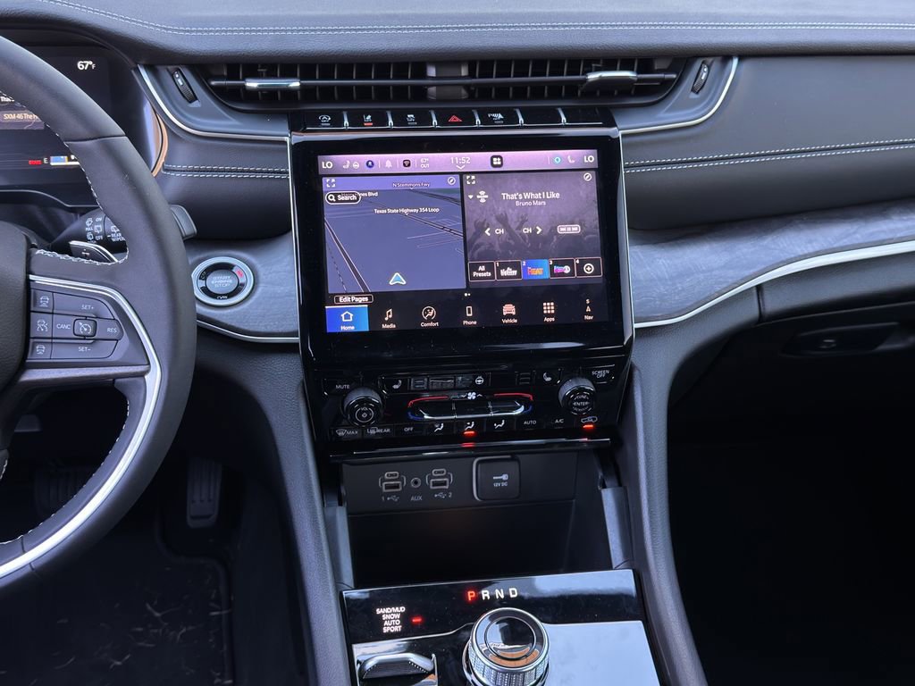 New 2025 Jeep Grand Cherokee L Limited w/ Trailer Tow Package image 14