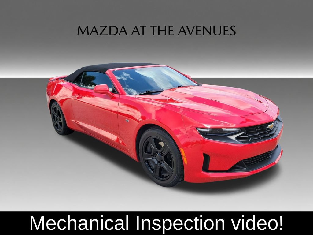 Used 2023 Chevrolet Camaro LT RWD image 3