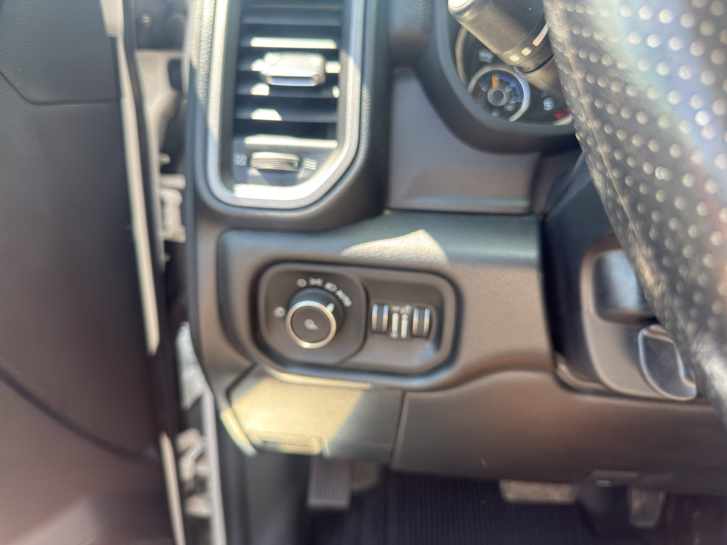 Used 2020 RAM 3500 Tradesman w/ Bed Utility Group AWD/4WD image 11
