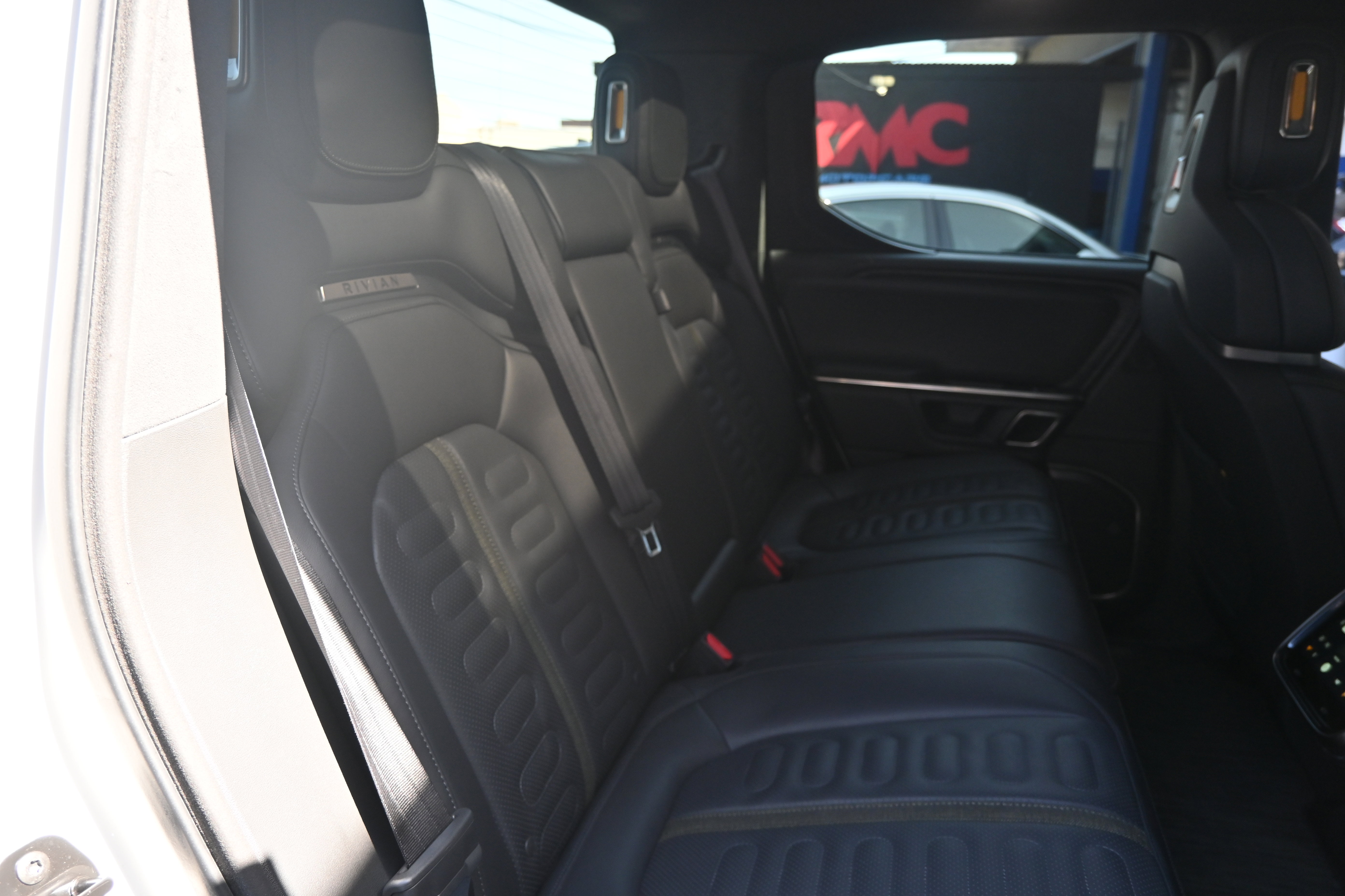 Used 2023 Rivian R1T Adventure image 48