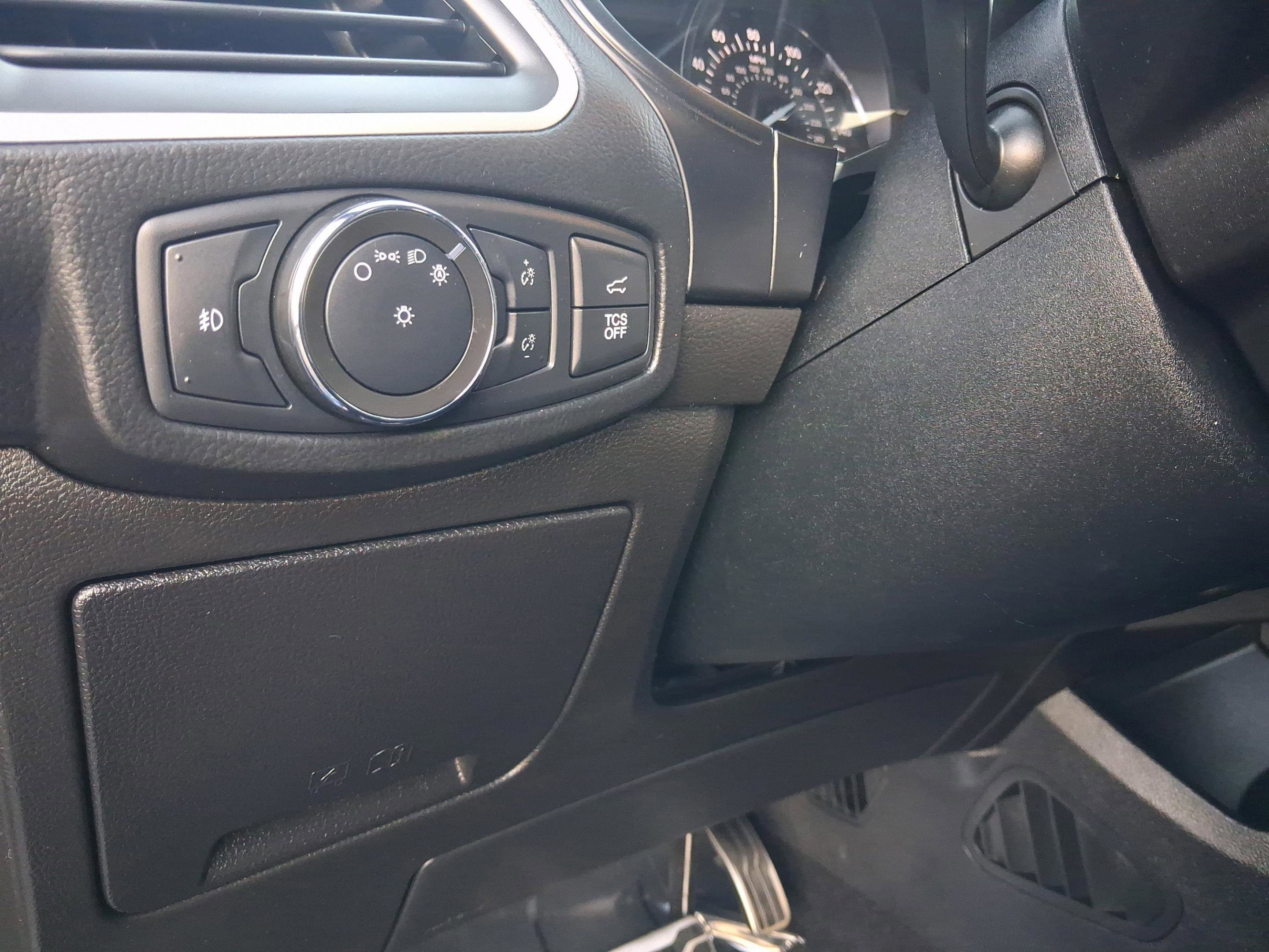 Used 2022 Ford Edge ST-Line AWD/4WD image 21