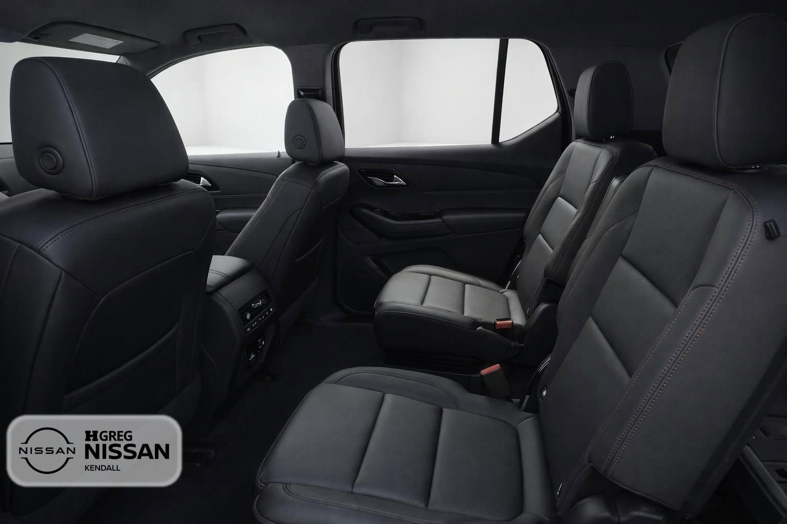 Used 2024 Chevrolet Traverse RS image 13