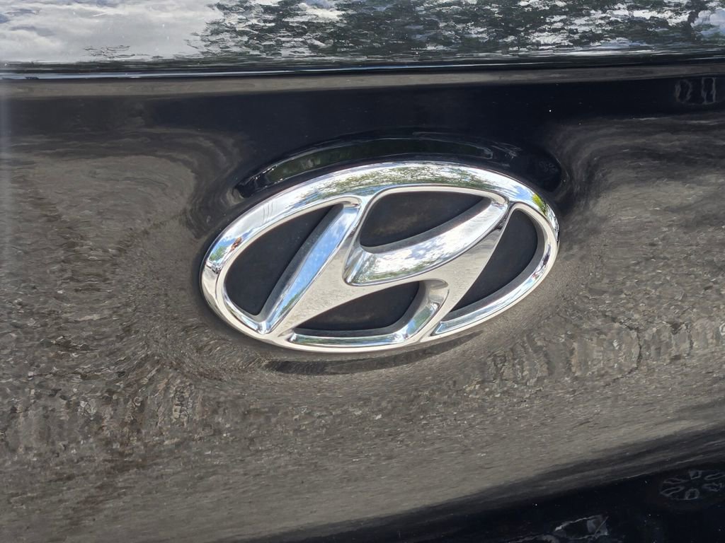 Used 2021 Hyundai Tucson Value w/ Winter Weather Package FWD image 9