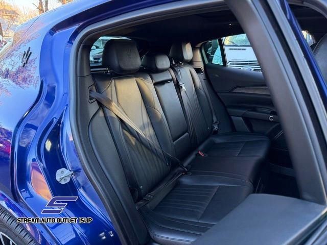 Used 2023 Maserati Grecale Modena image 13