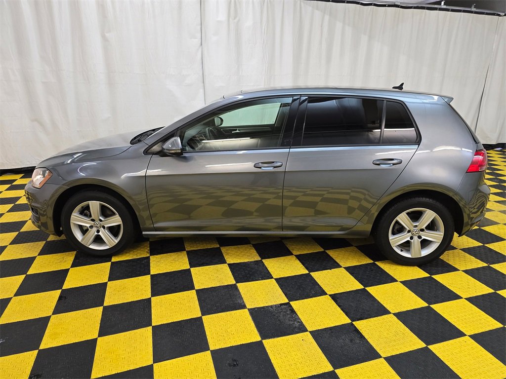 Used 2017 Volkswagen Golf Wolfsburg Edition image 6