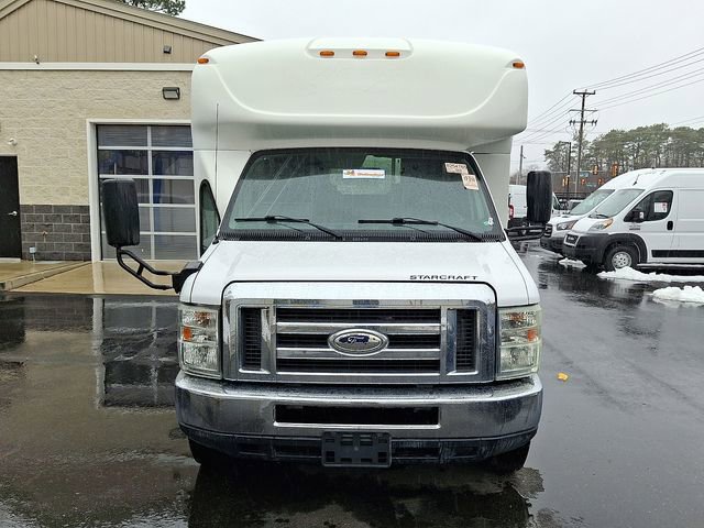 Used 2015 Ford E-350 and Econoline 350 Super Duty RWD image 2