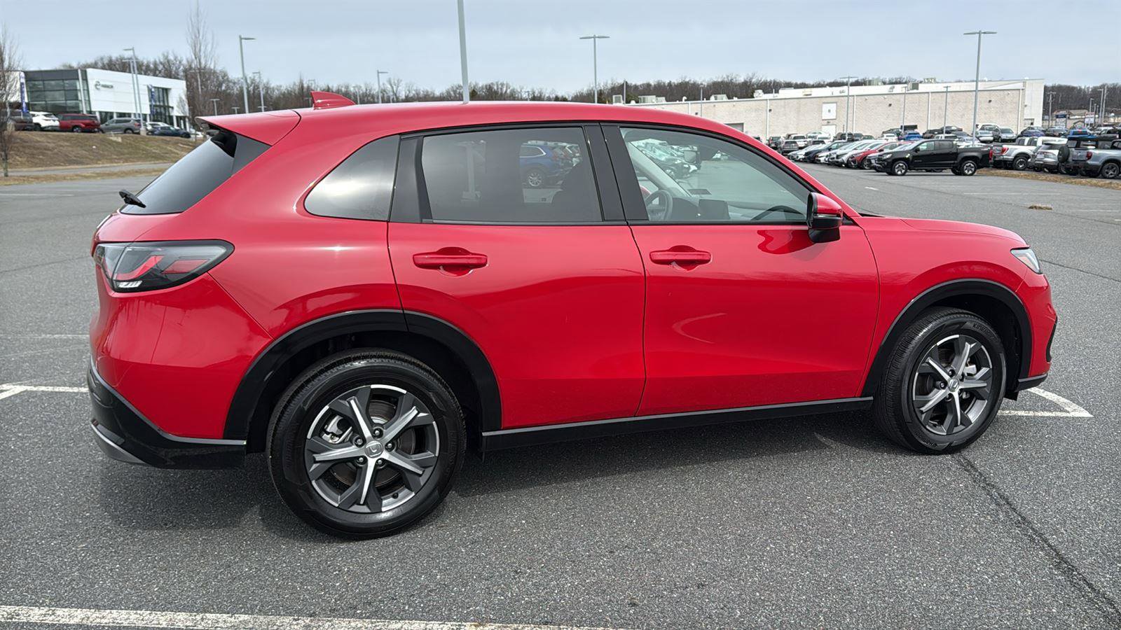 Used 2025 Honda HR-V EX-L image 5