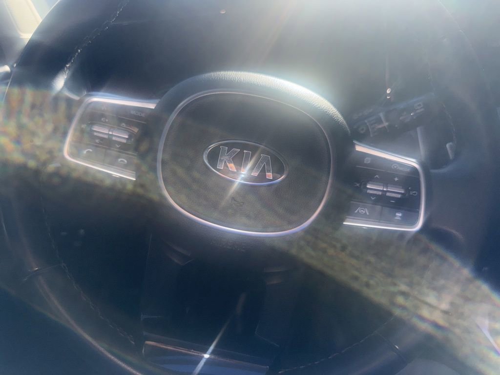 Used 2021 Kia Sorento EX image 3
