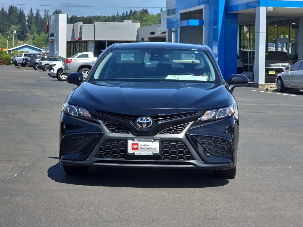 Certified 2021 Toyota Camry SE FWD image 3