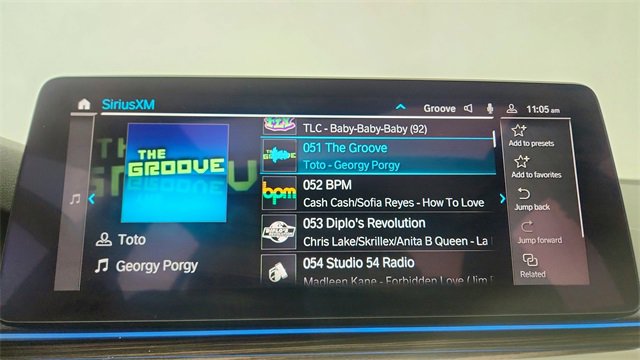 Used 2023 BMW 530e xDrive w/ Premium Package image 46