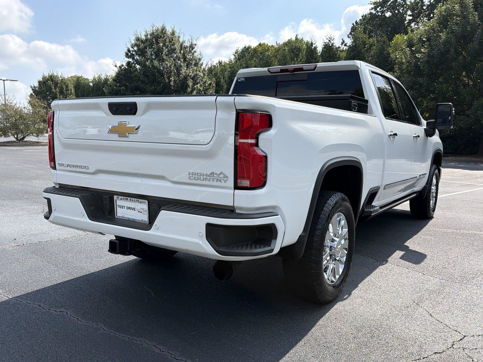 Certified 2024 Chevrolet Silverado 2500 High Country w/ LPO, Dark Essentials Package AWD/4WD image 6