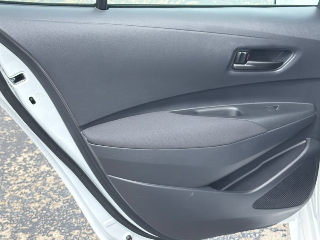 Used 2026 Toyota Corolla LE FWD image 24
