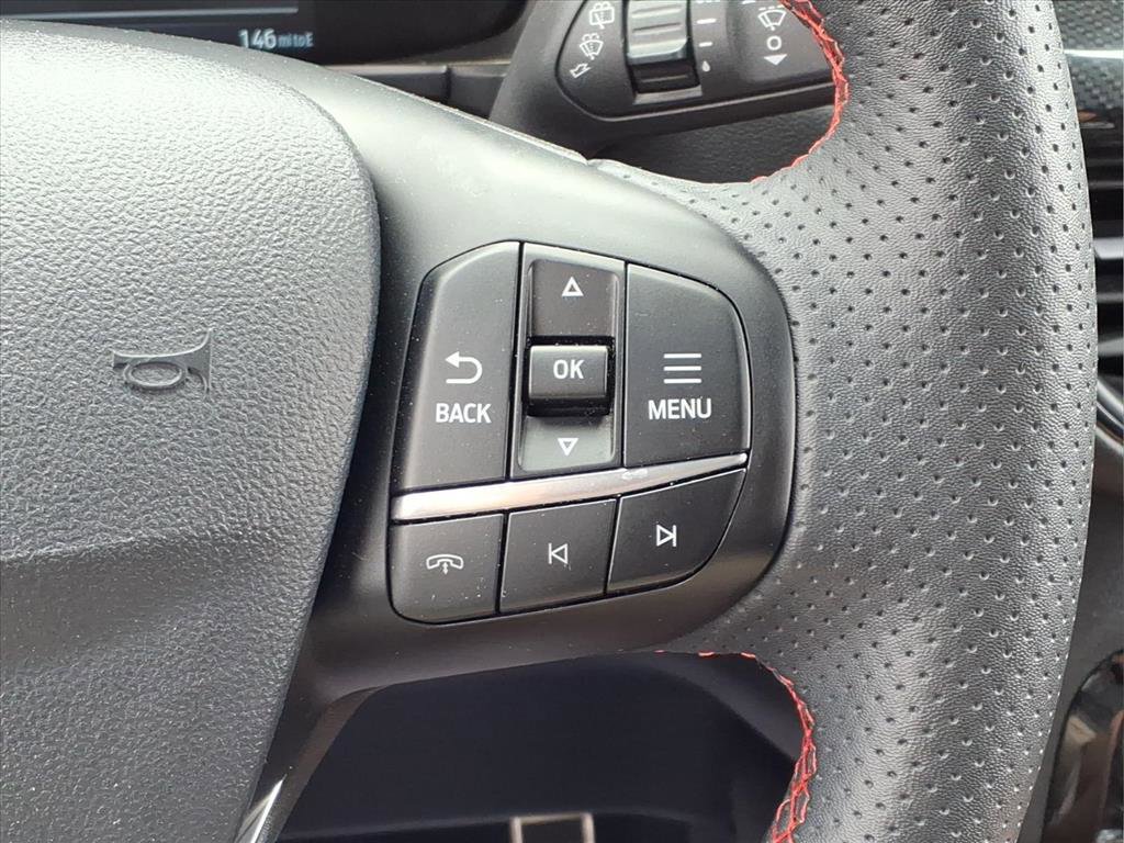 Used 2023 Ford Escape ST-Line w/ Tech Pack #1 AWD/4WD image 29
