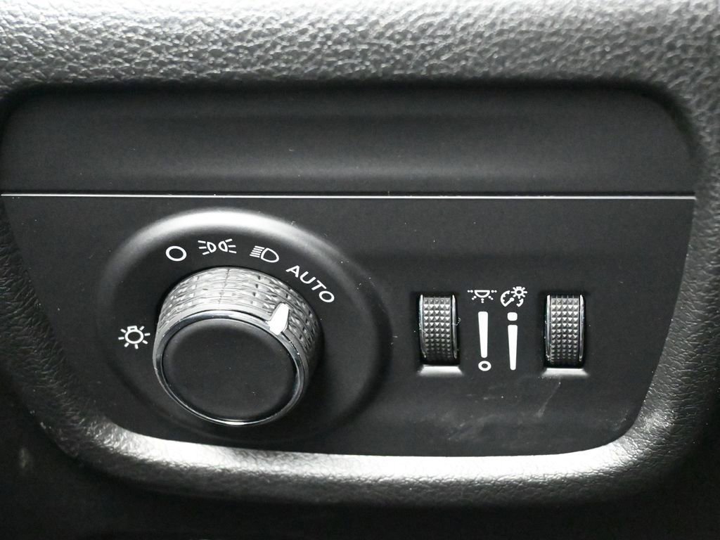 New 2026 Jeep Grand Cherokee Laredo image 21