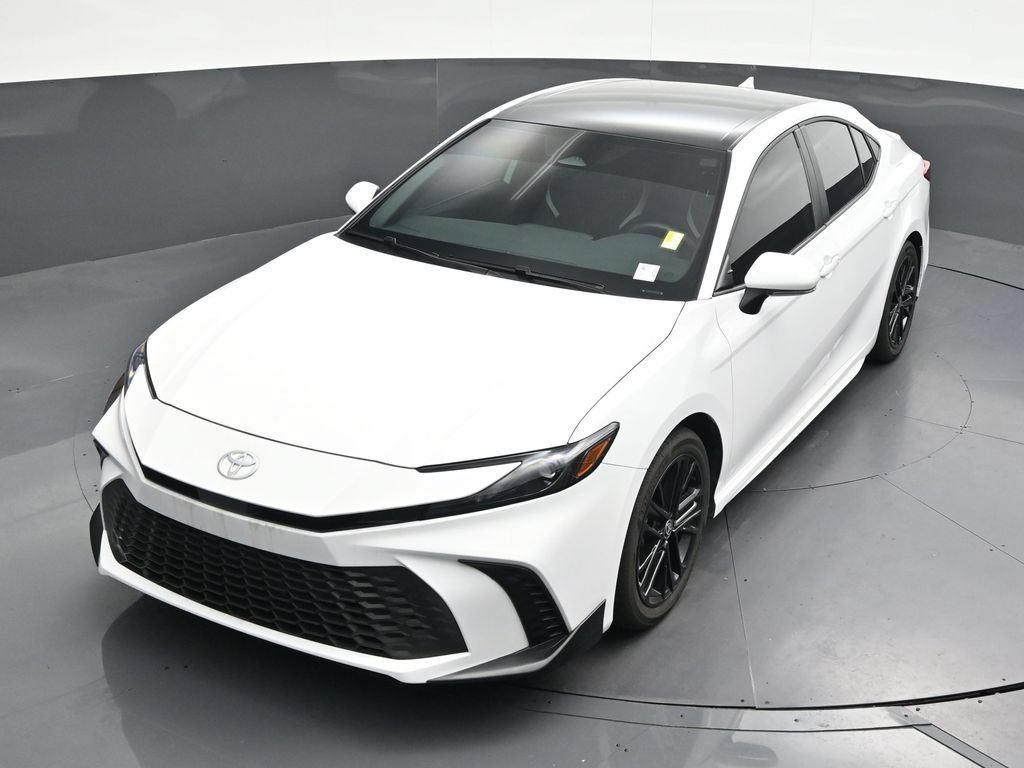 Used 2026 Toyota Camry SE FWD image 22