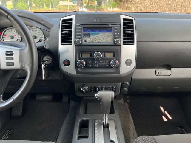 Used 2016 Nissan Frontier PRO-4X AWD/4WD image 19