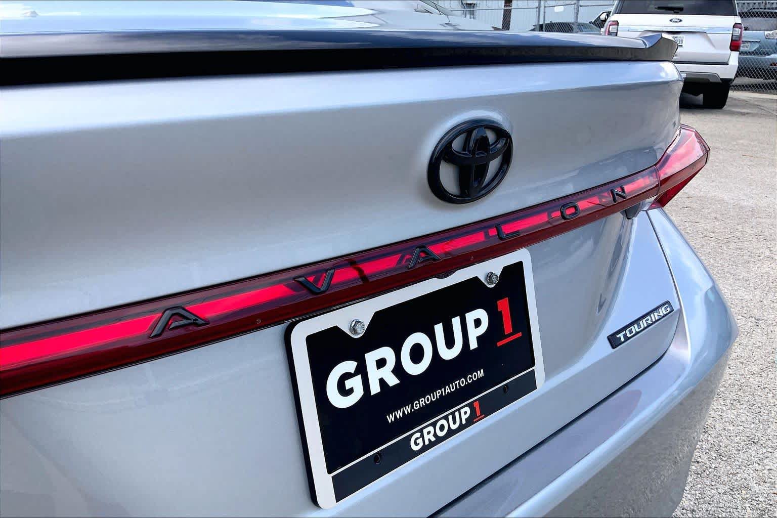 Used 2021 Toyota Avalon Touring FWD image 31