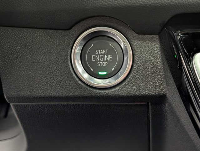 New 2026 Chevrolet Traverse LT image 11