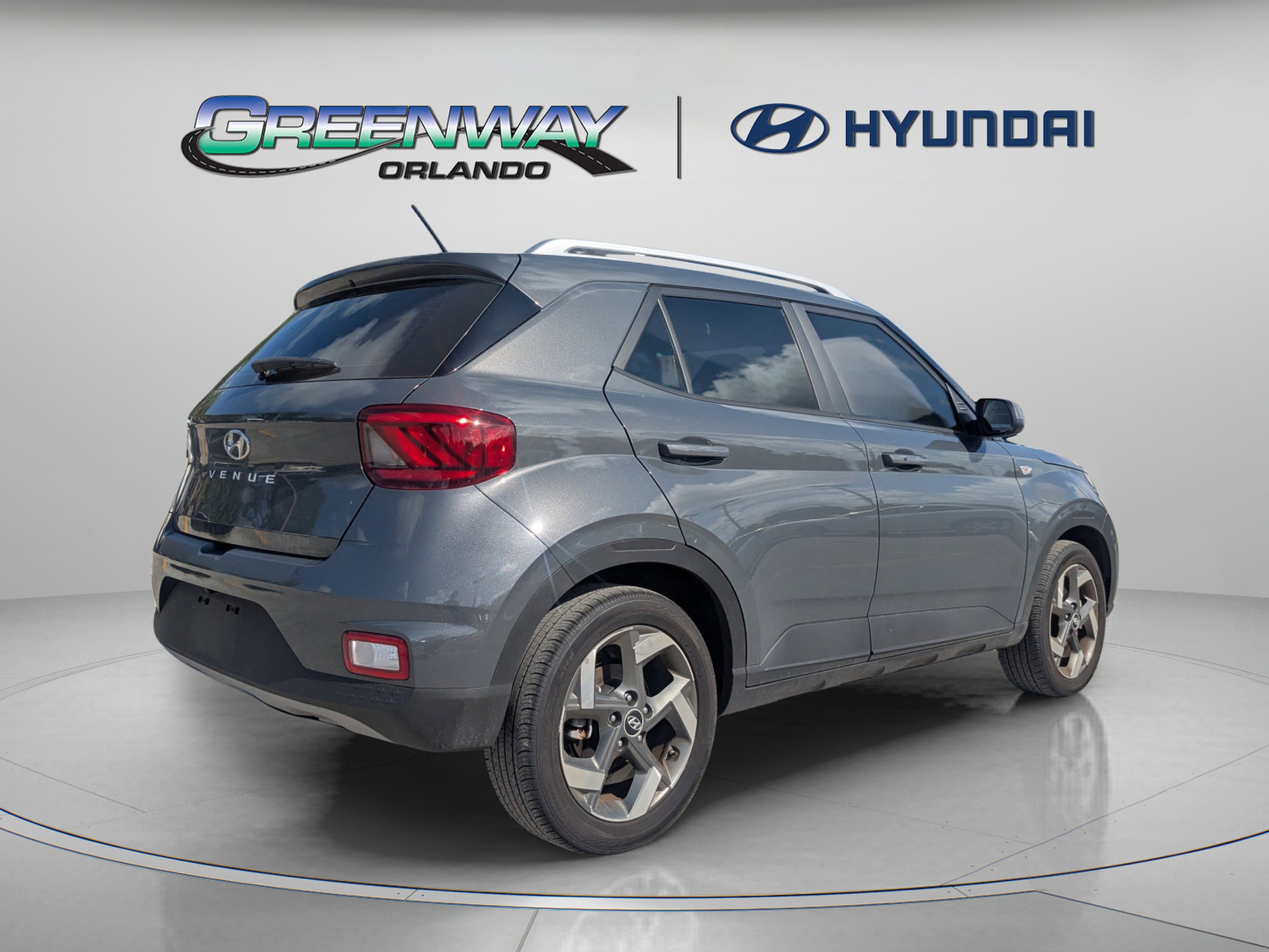 Certified 2025 Hyundai Venue SEL FWD image 8