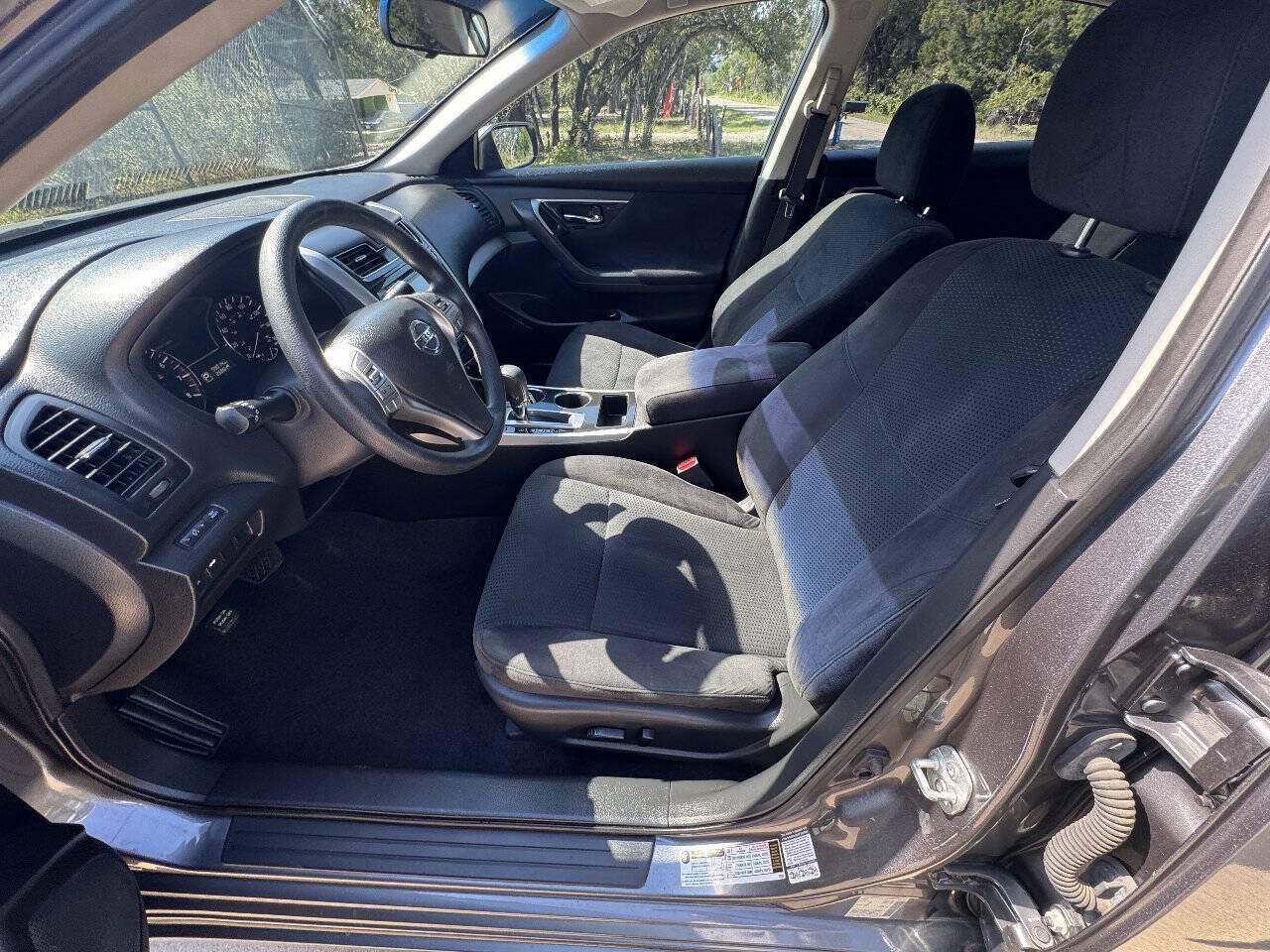 Used 2014 Nissan Altima 2.5 S w/ Display Audio Package FWD image 29