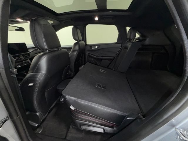 Used 2024 Ford Escape ST-Line w/ Tech Pack #1 AWD/4WD image 33