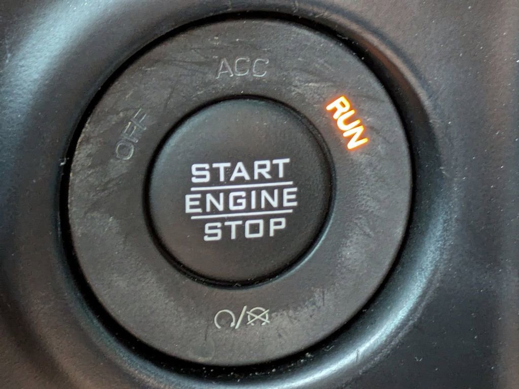 Used 2023 Jeep Wrangler Unlimited w/ Cold Weather Group AWD/4WD image 28