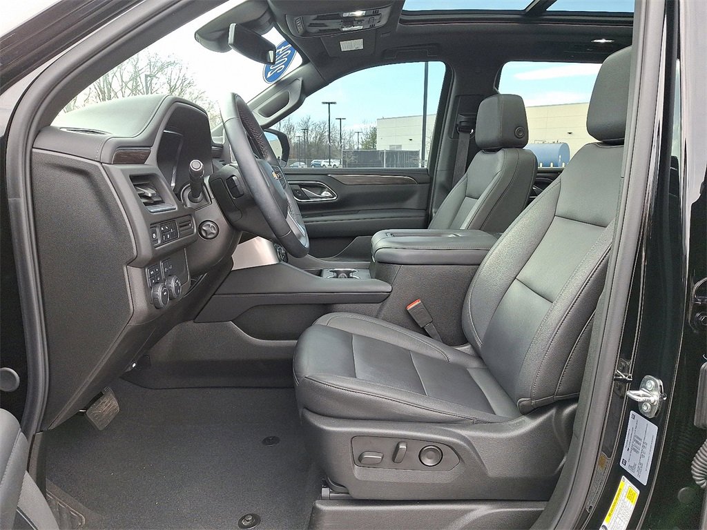 Used 2024 Chevrolet Tahoe LT w/ Luxury Package image 17