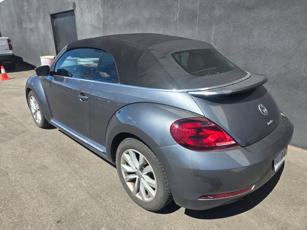 Used 2017 Volkswagen Beetle 1.8T Classic image 3