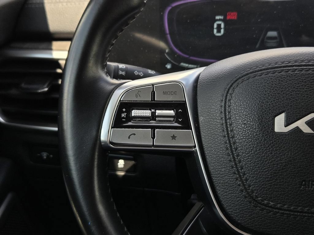 Used 2025 Kia Telluride EX FWD image 13