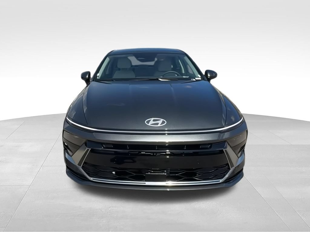 New 2026 Hyundai Sonata SEL FWD image 3