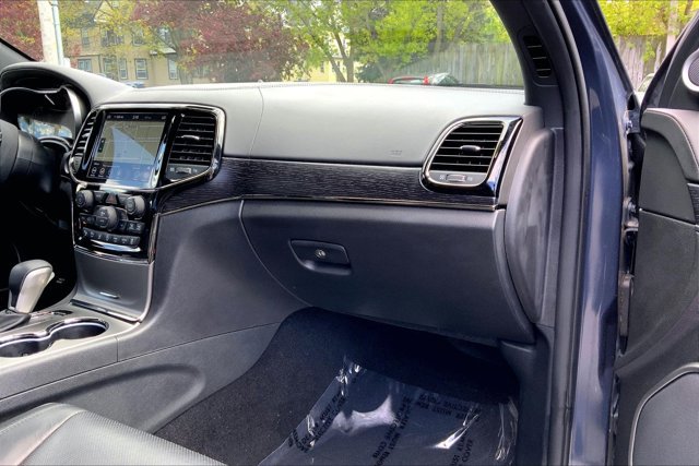 Used 2020 Jeep Grand Cherokee High Altitude AWD/4WD image 16