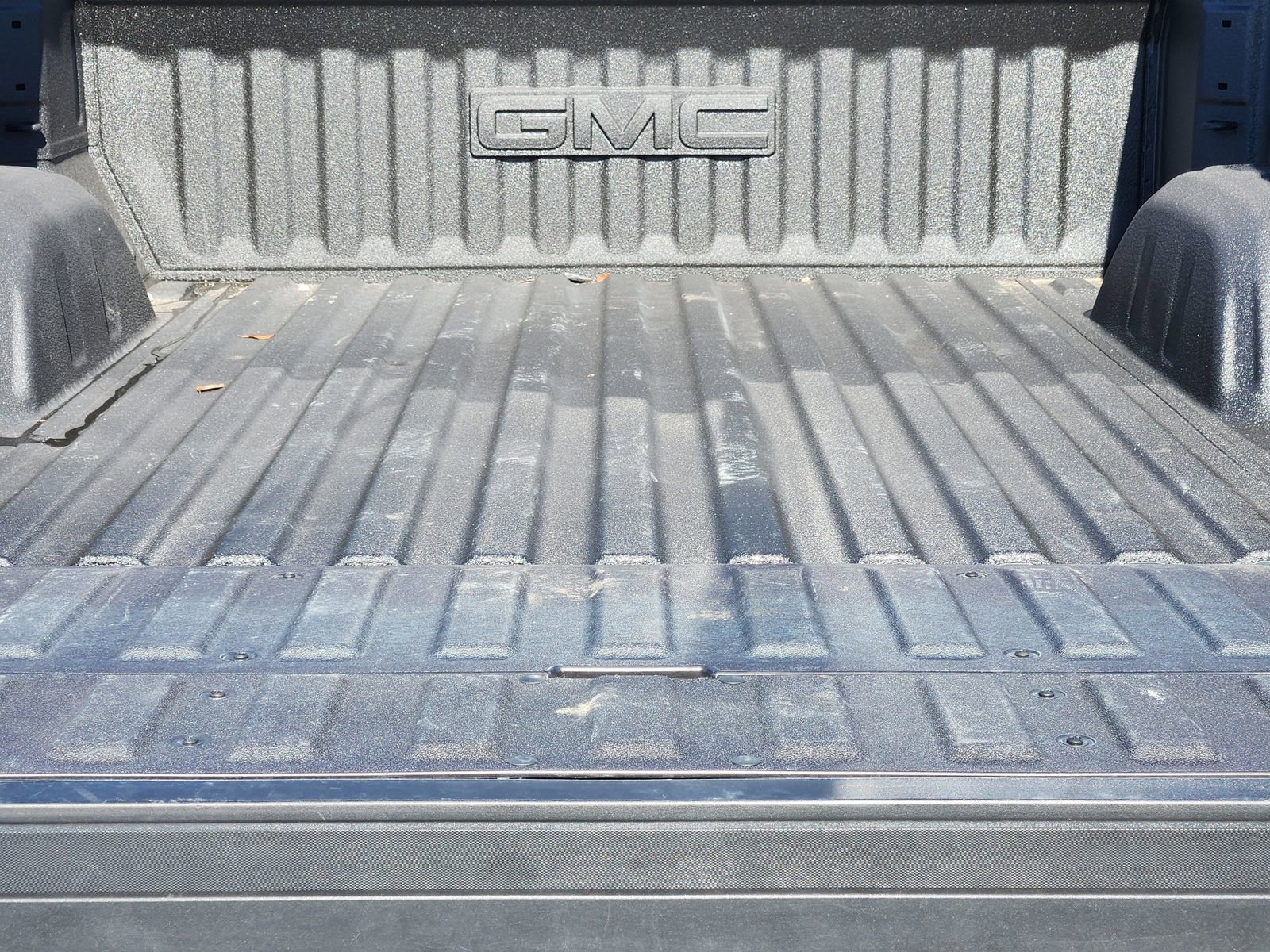 Used 2025 GMC Sierra 1500 AT4 w/ AT4 Premium Package image 38