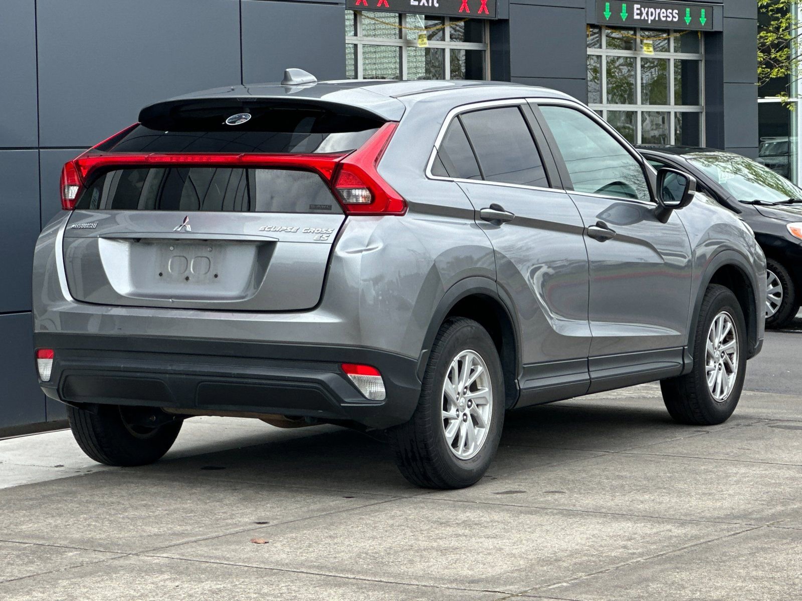 Used 2019 Mitsubishi Eclipse Cross ES AWD/4WD image 3