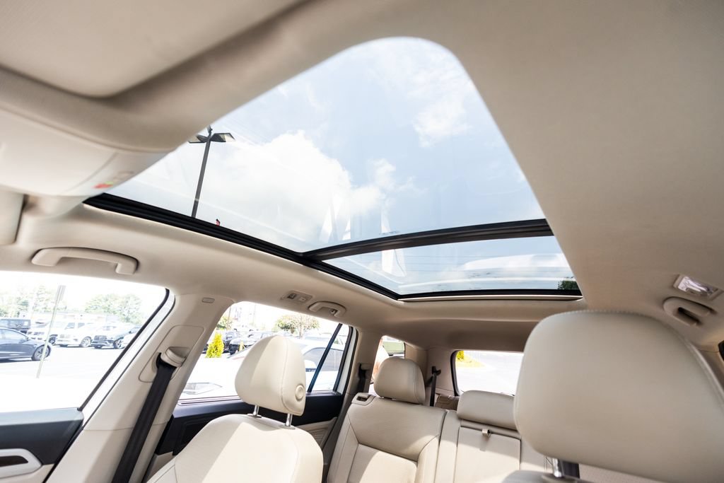 Used 2021 Volkswagen Atlas SE w/ Panoramic Sunroof Package FWD image 39
