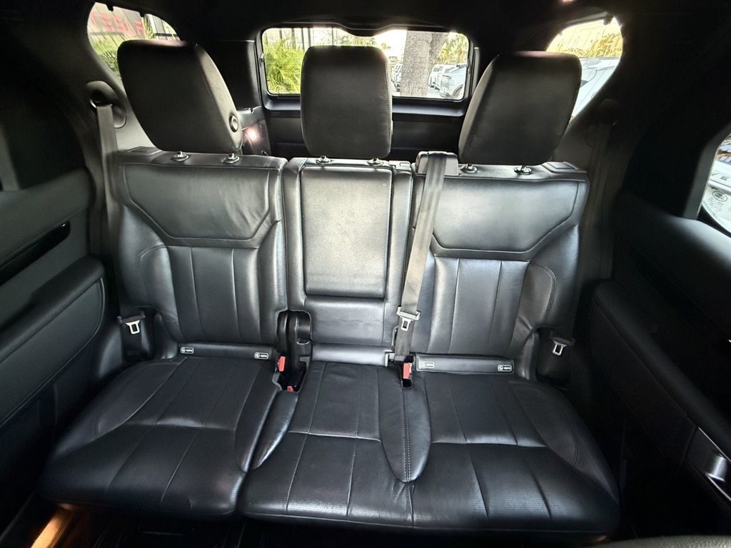 Used 2020 Land Rover Discovery SE AWD/4WD image 13