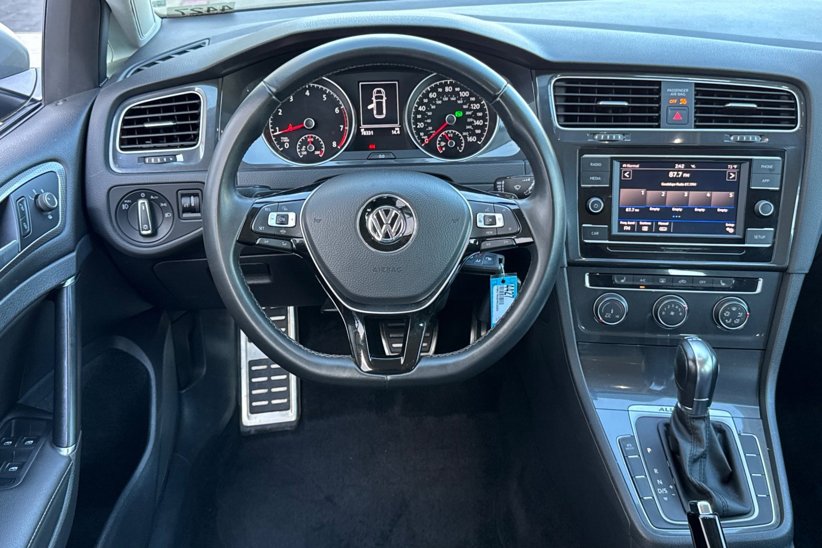 Used 2019 Volkswagen Golf Alltrack S image 14