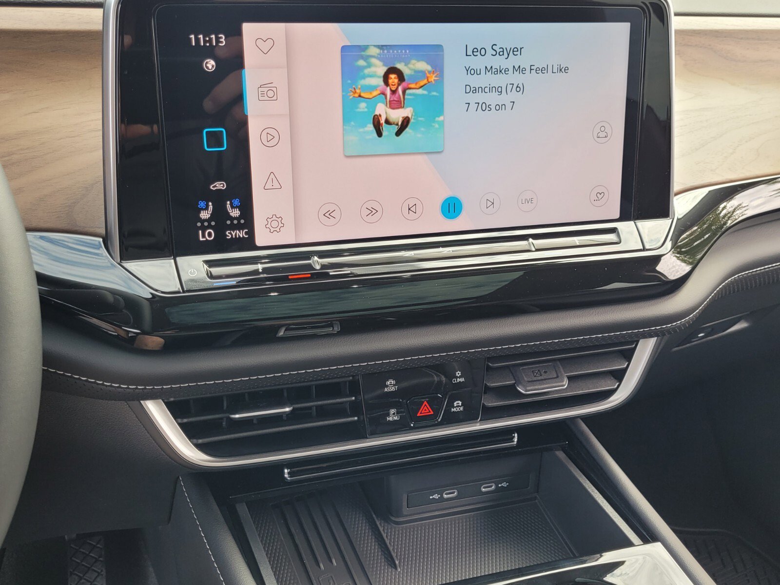 New 2026 Volkswagen Atlas SE image 14