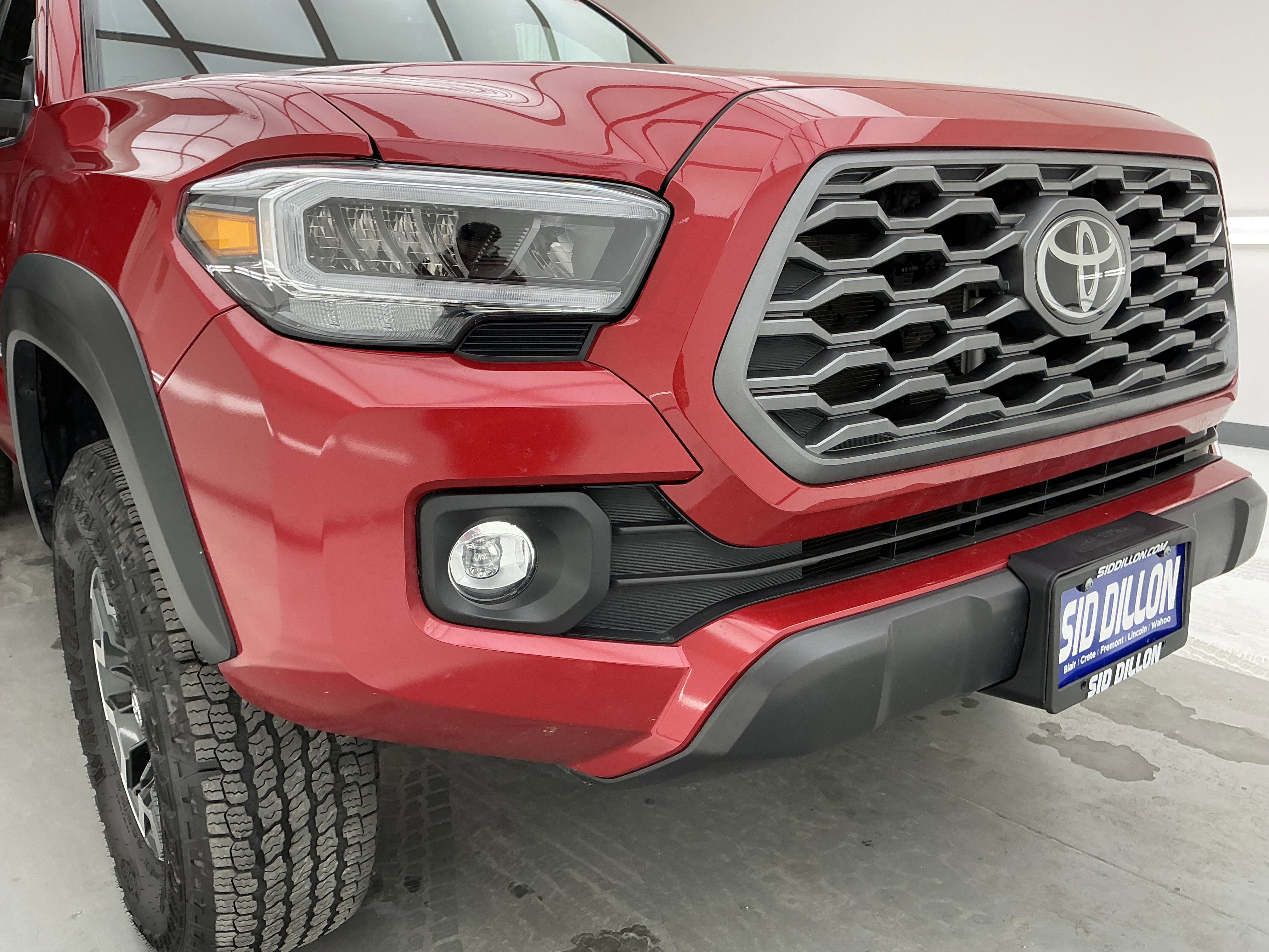 Used 2023 Toyota Tacoma SR image 25