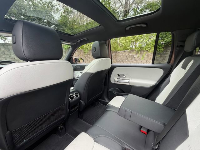 Used 2022 Mercedes-Benz GLB 250 4MATIC image 31