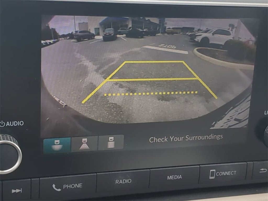 Used 2024 Honda HR-V LX image 19