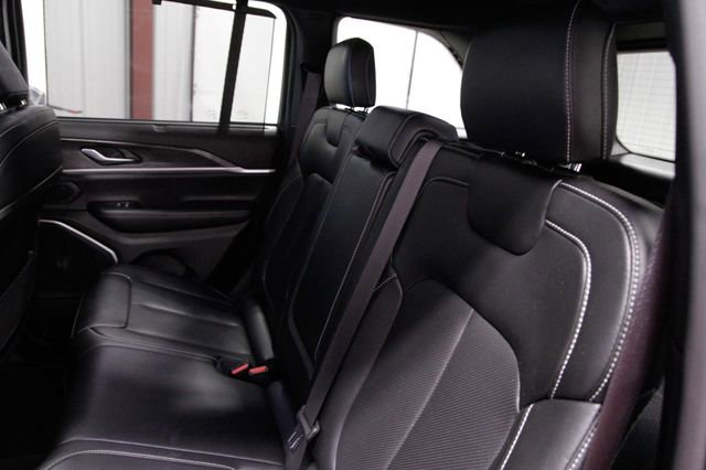 Used 2024 Jeep Grand Cherokee Limited 4xe w/ Luxury Tech Group II image 17