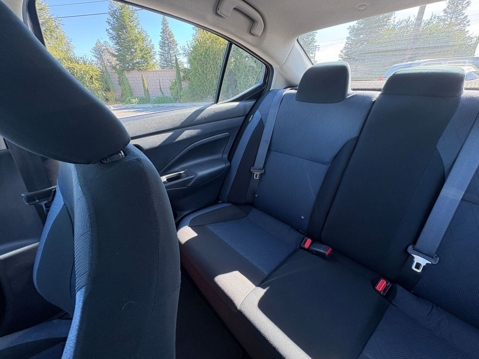 Used 2025 Nissan Versa SV image 37