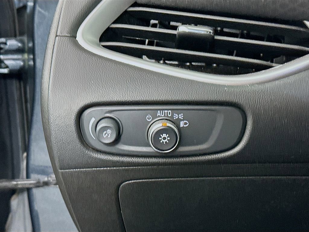 Used 2021 Chevrolet Malibu LS w/ LPO, Convenience Package 2 image 10