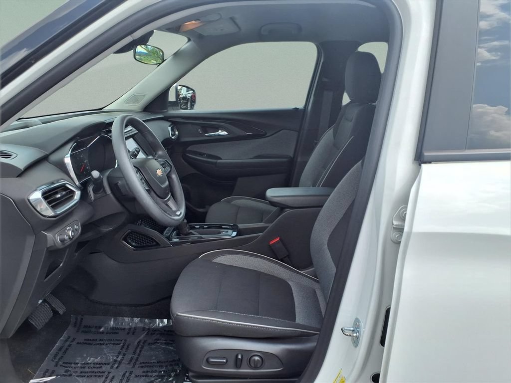 Certified 2023 Chevrolet TrailBlazer LT FWD image 9