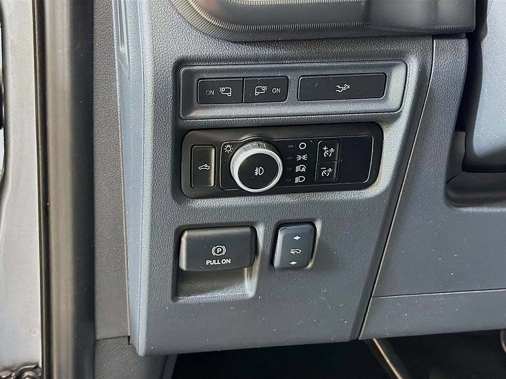 Used 2024 Ford F150 Lariat w/ Equipment Group 502A High AWD/4WD image 32