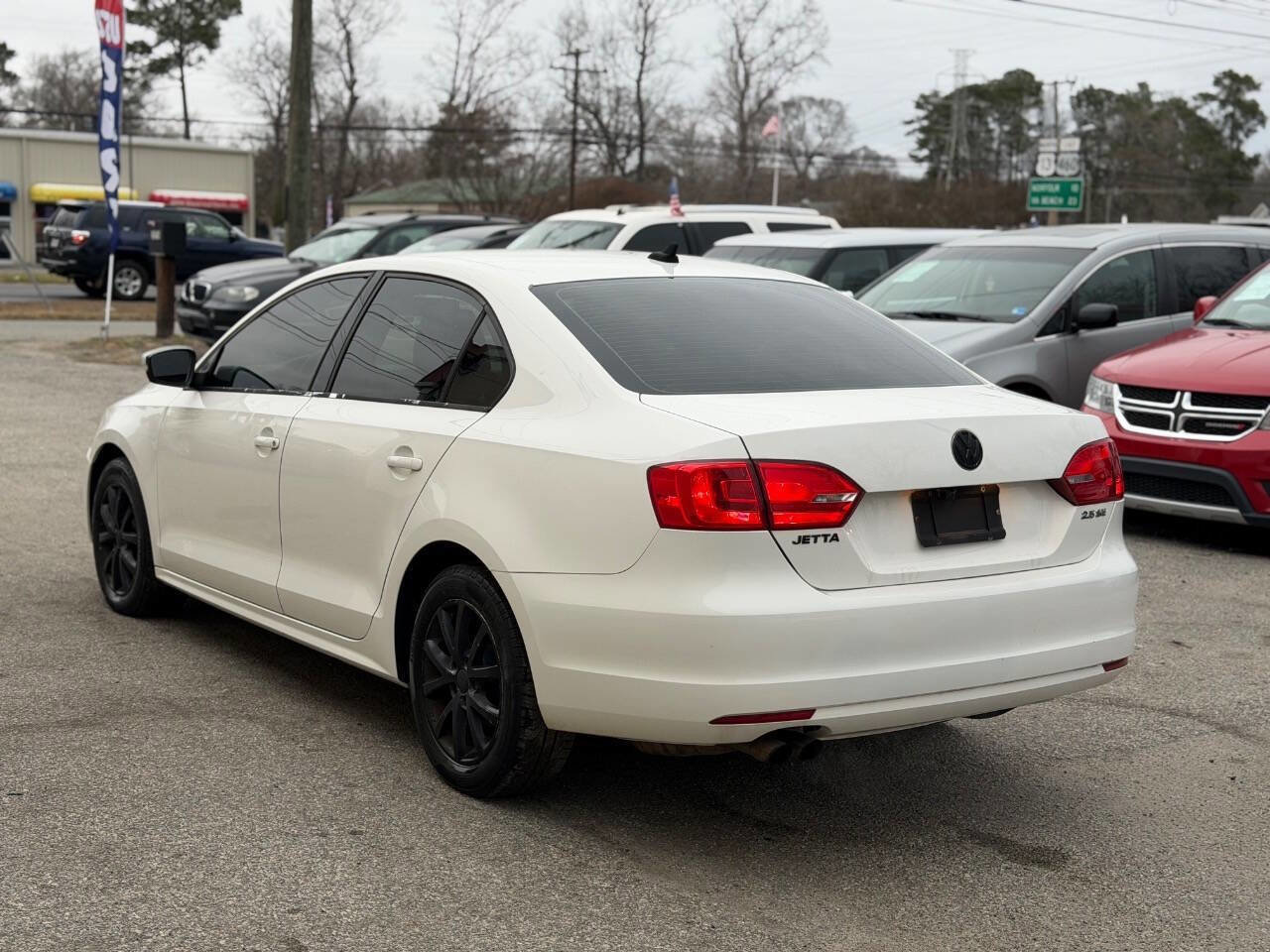 Used 2013 Volkswagen Jetta SE FWD image 5