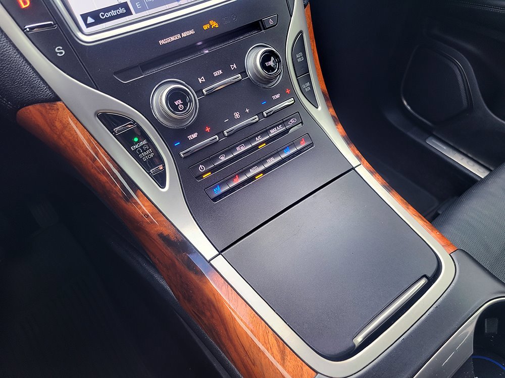 Used 2017 Lincoln MKX Reserve image 39