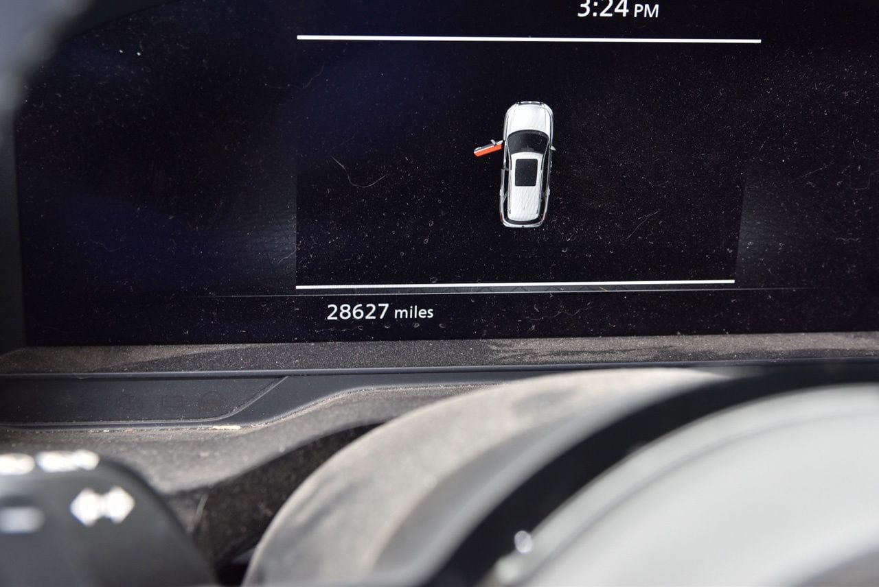 Used 2023 Nissan Pathfinder Platinum AWD/4WD image 8