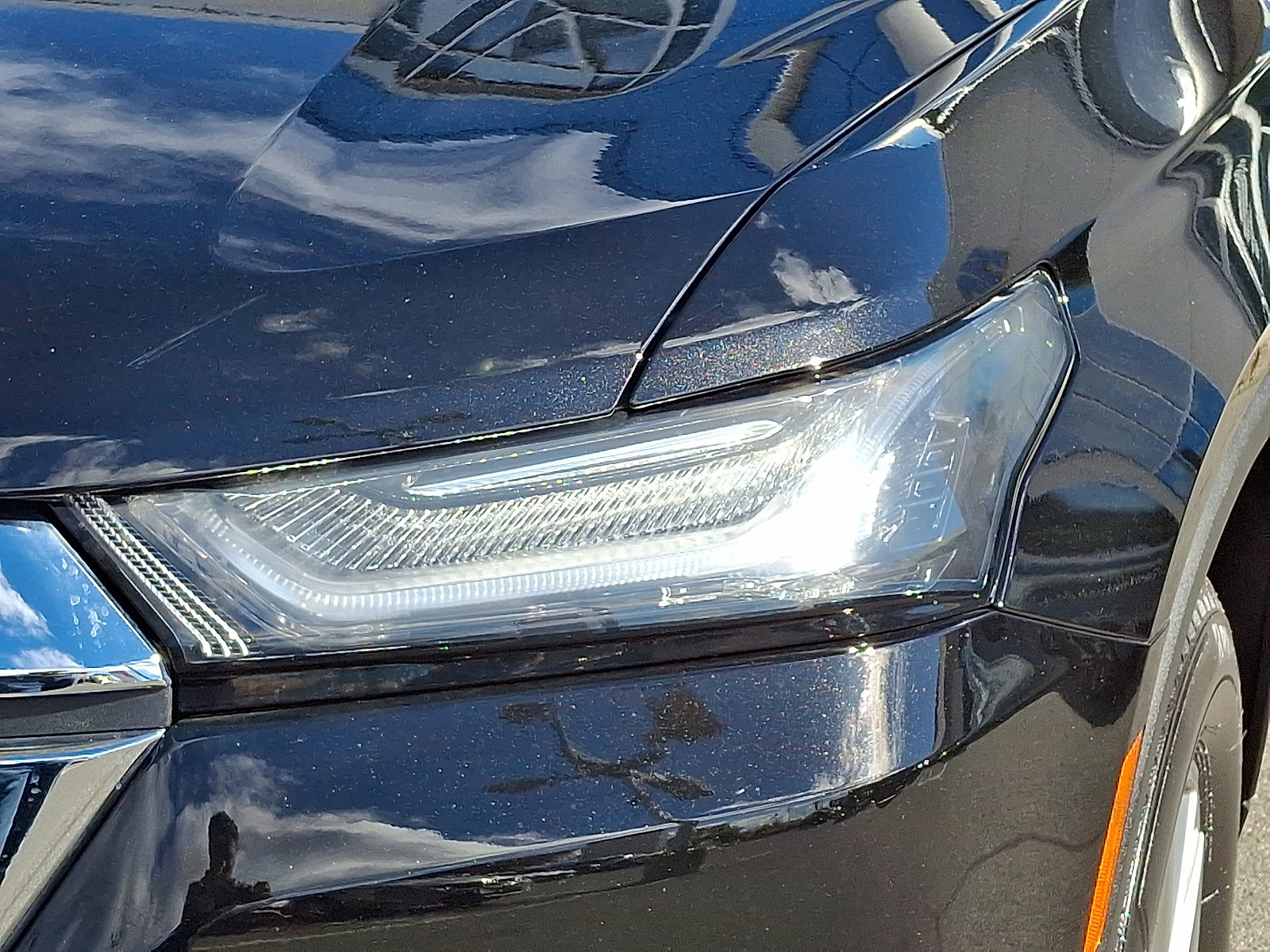 Used 2022 Chevrolet Traverse LT image 9